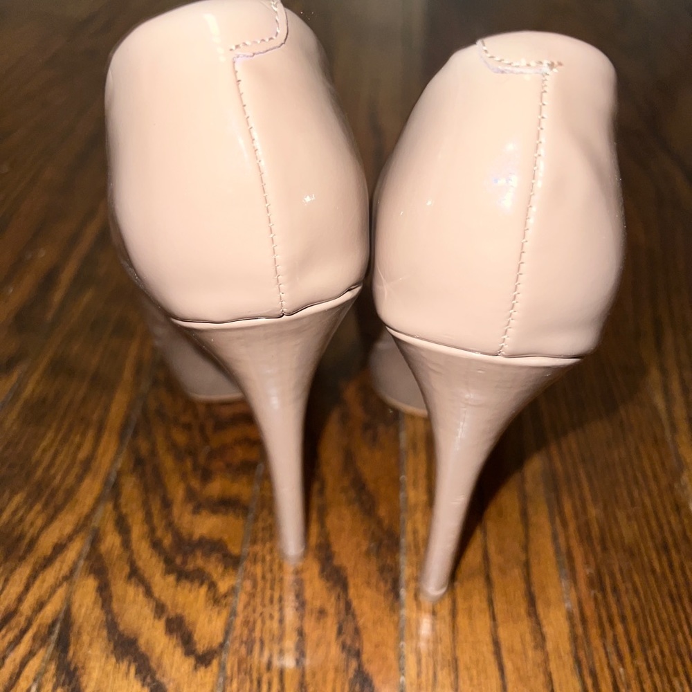 Aldo beige womens pleather heels, size 8